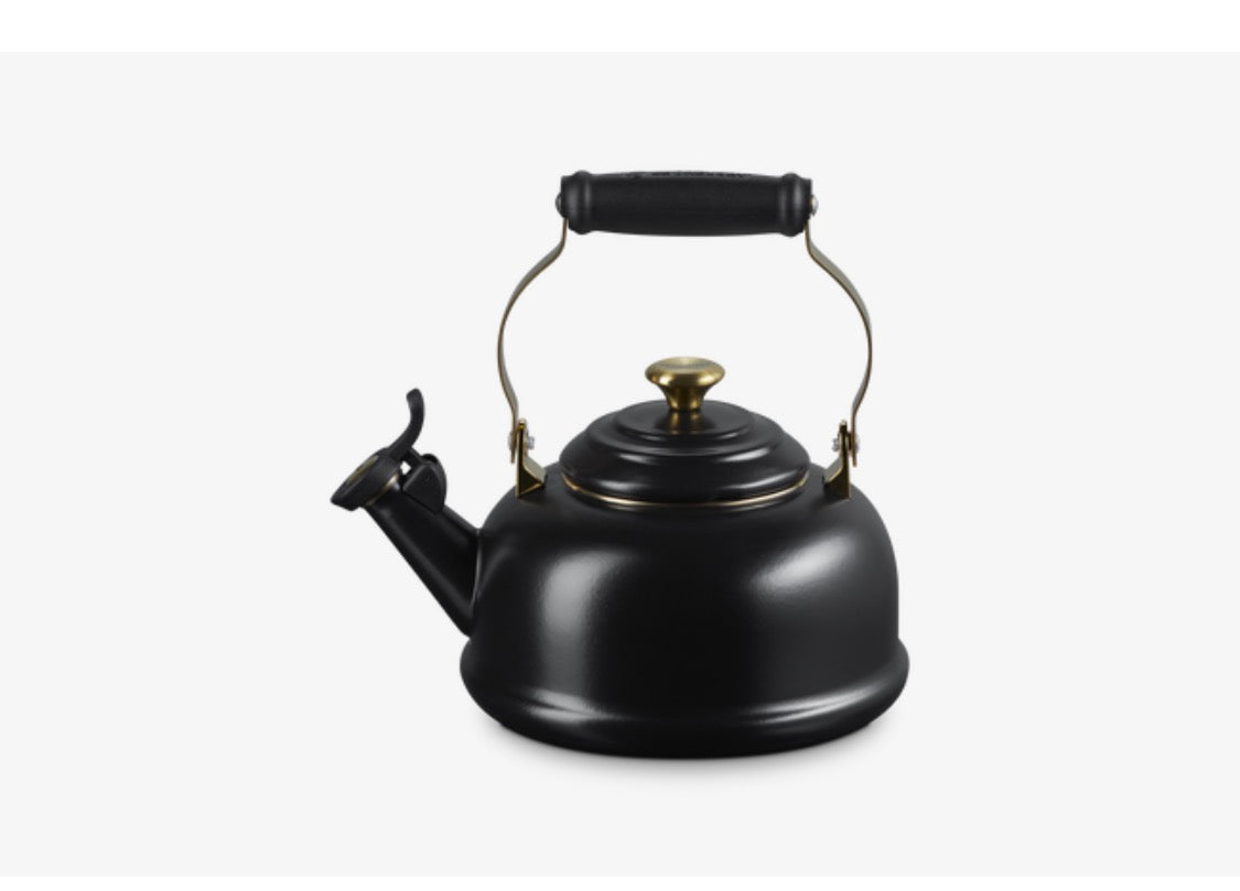 Whistling Teakettle with Gold Knob